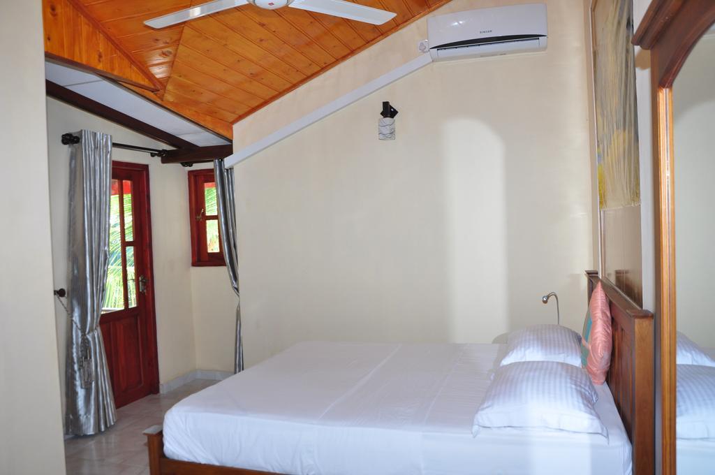 Sugandi Inn Kochchikade Exterior foto